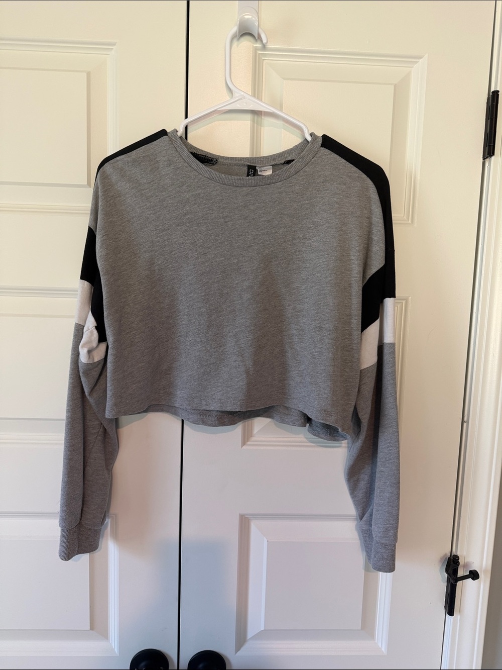 Divided Gray Cropped Long-Sleeve Top with Black & White Sleeve Panels